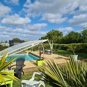  Hébergement de vacances De Kernaet Avec Piscine